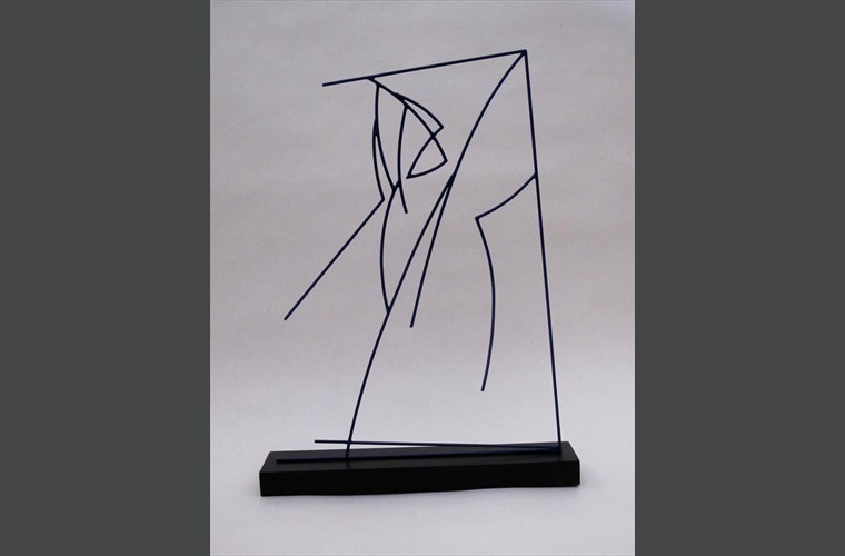 Lineas en el espacio   escultura   metal   21 x 28 x 4 cm 